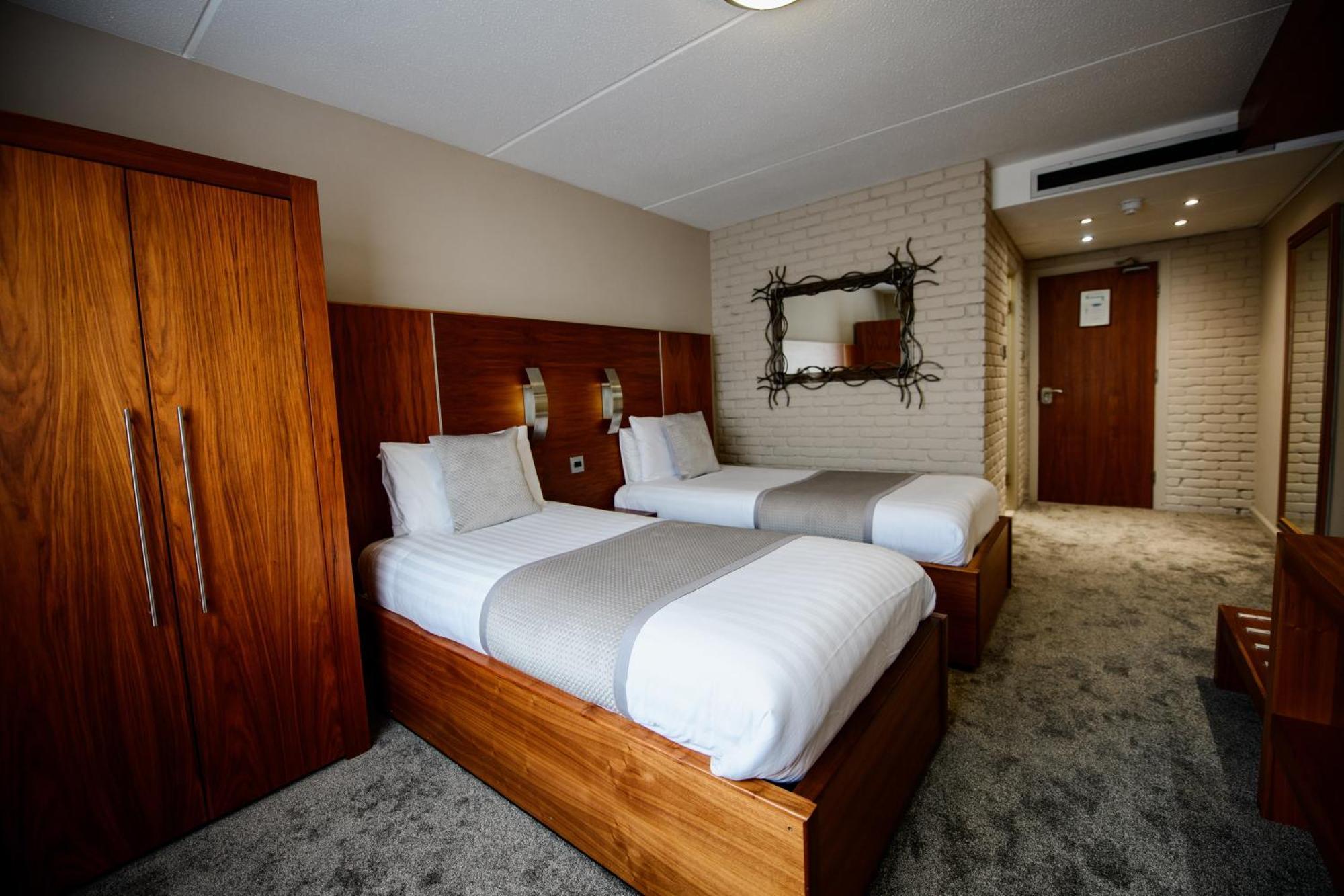 The Crown Hotel Bawtry-Doncaster Dış mekan fotoğraf